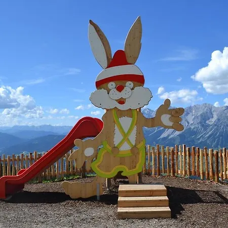 Iris Апартаменты *