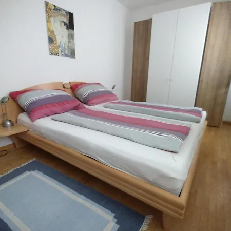 Apartment Iris *